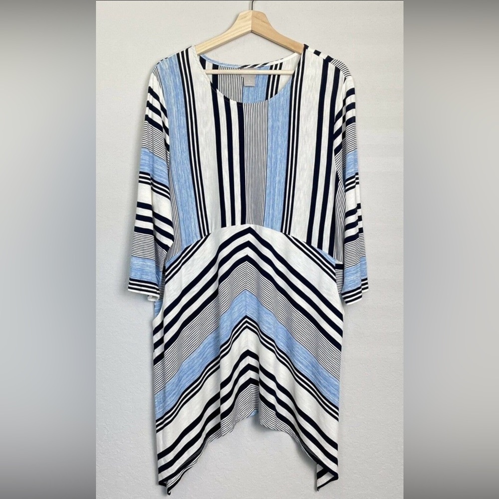 Chicos Tunic Top European size 3 XL